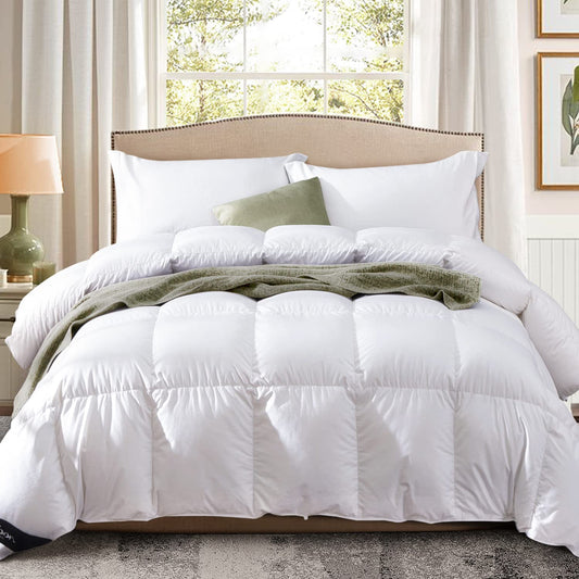 Luxurious King Size Down Comforter  | Ultra-Fluffy, Breathable & Temperature-Regulating Duvet